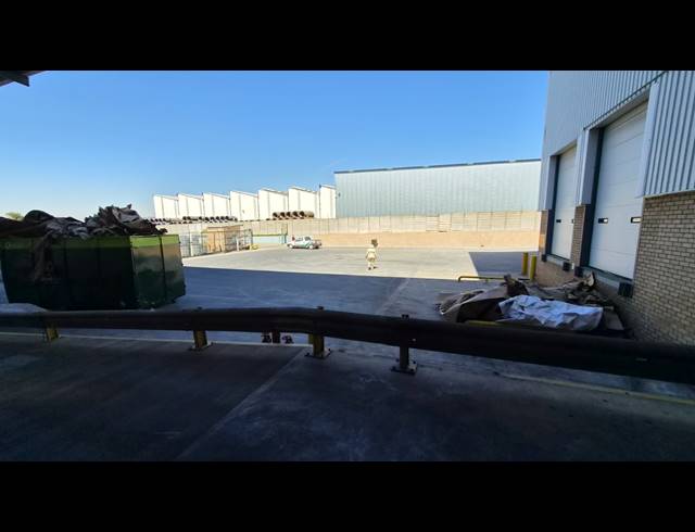 7,740M² WAREHOUSE TO LET IN ISANDO